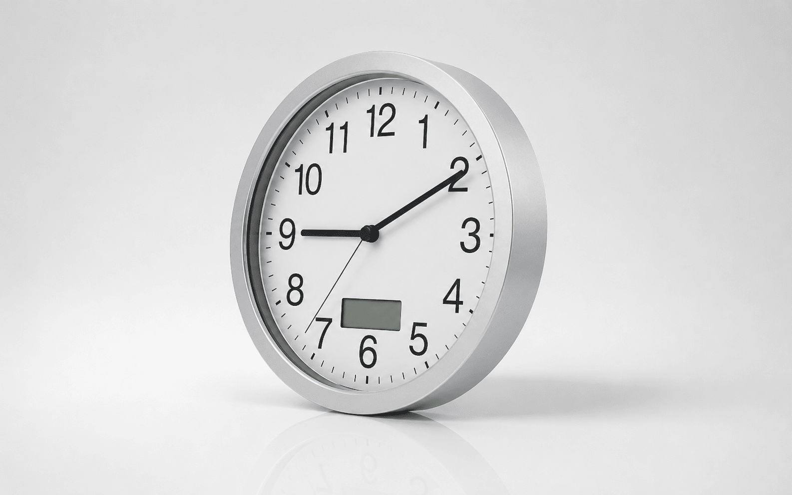 Large Round Wall Clock, 36 cm Diameter 