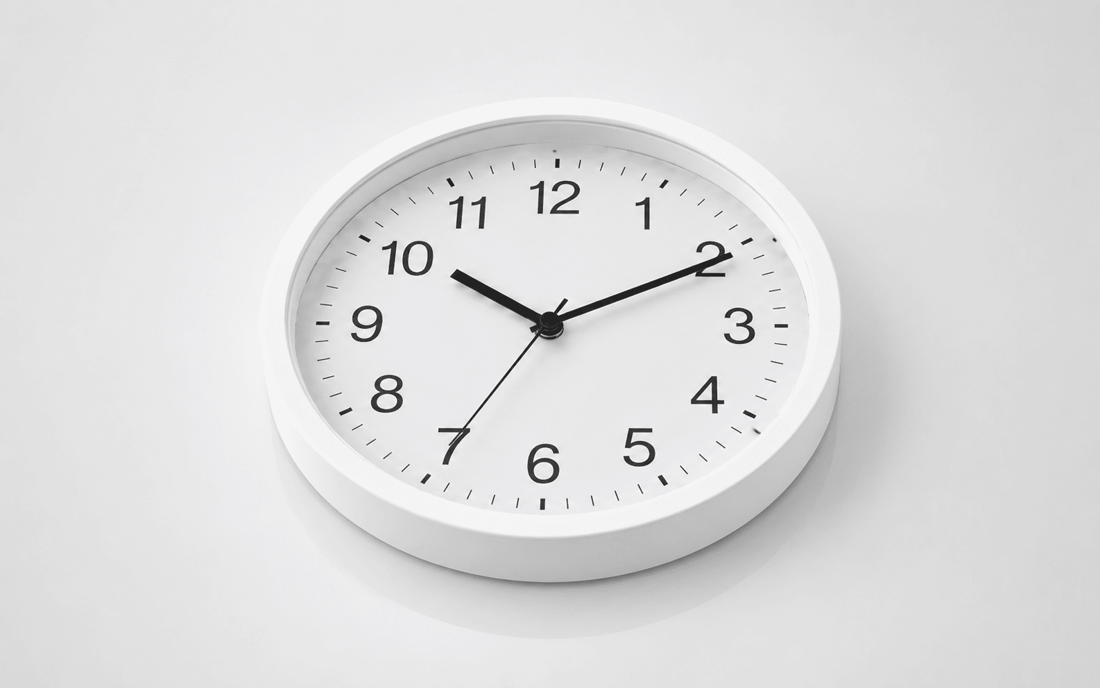 White Round Wall Clock, 27 cm Diameter 