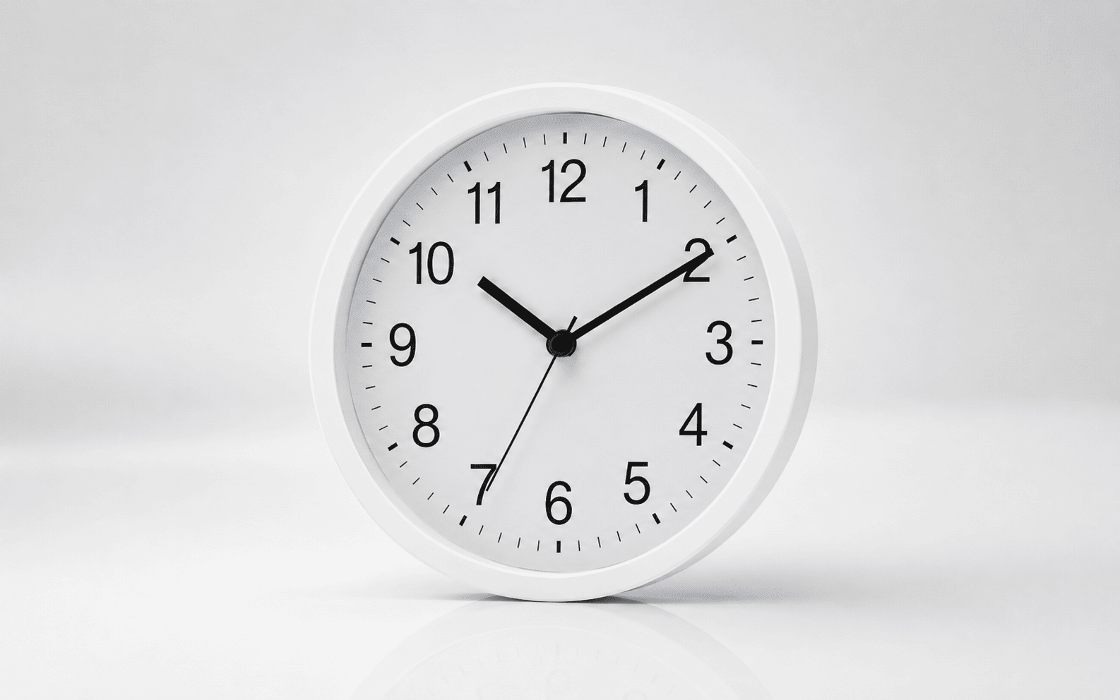 White Round Wall Clock, 27 cm Diameter 